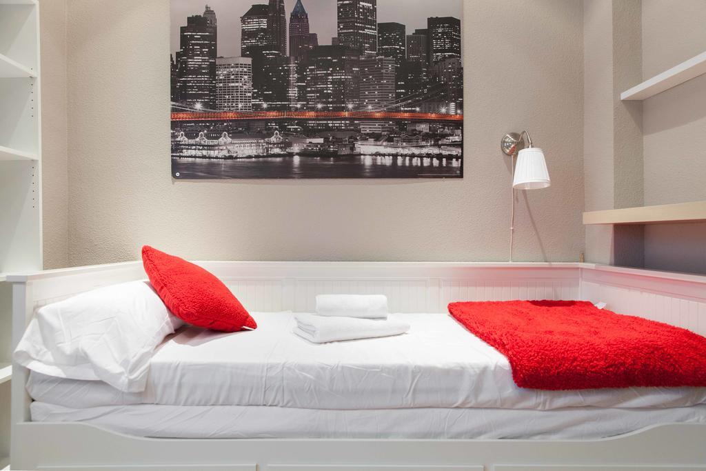 For You Rentals Avenidaamerica Apartment Temporal Ava24 Madrid Eksteriør billede