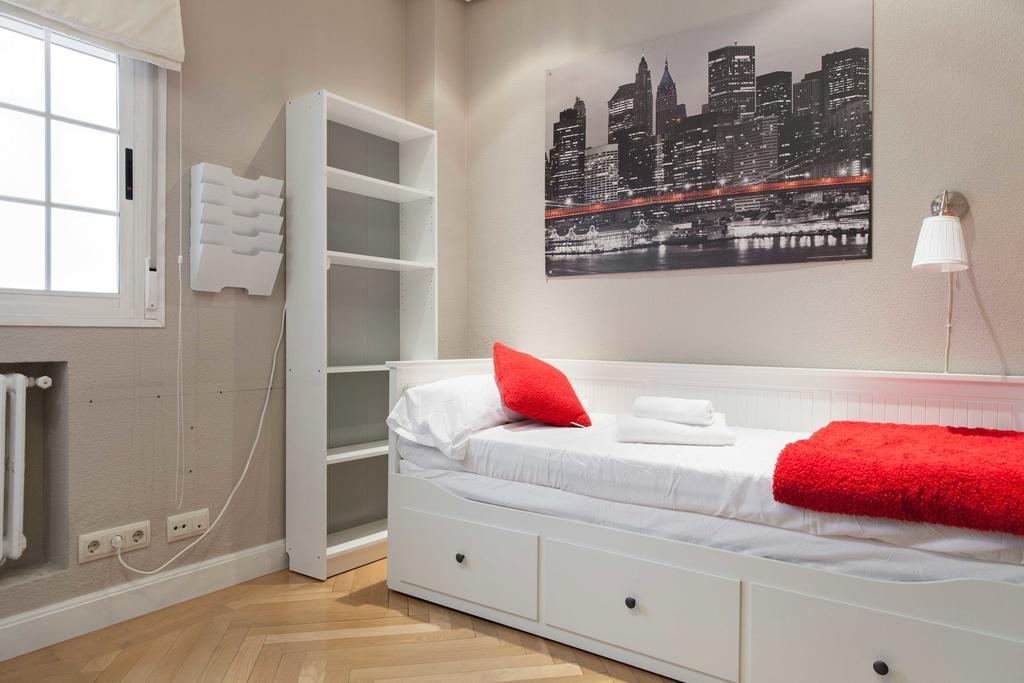 For You Rentals Avenidaamerica Apartment Temporal Ava24 Madrid Eksteriør billede